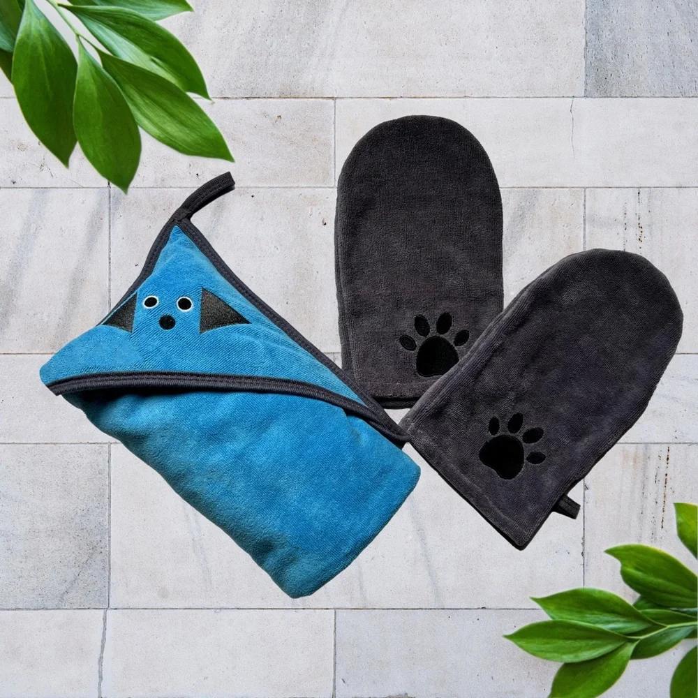 Penny & Niko Pet Towel and Mitt Gift Set - New -